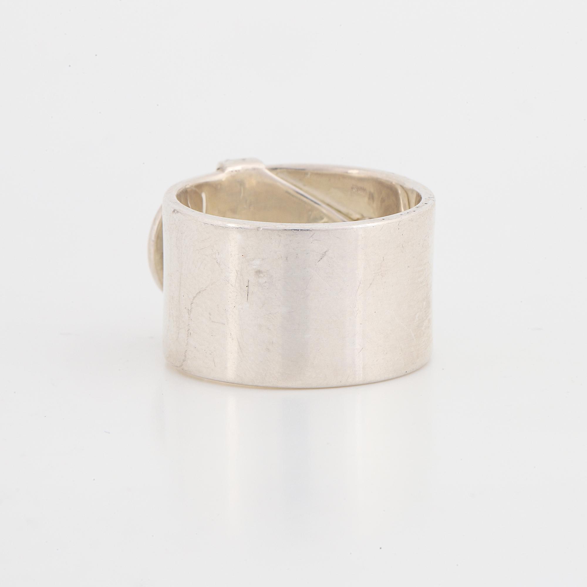 Vivianna Torun Bülow Hübe, a sterling silver "belt" ring, Jakarta Indonesia.