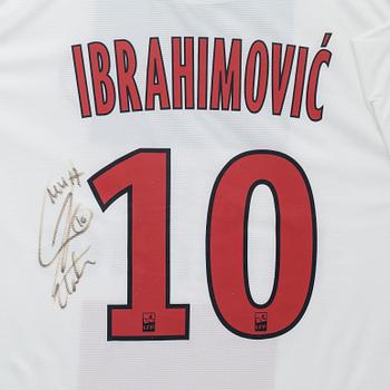 PSG jersey, signed by Zlatan Ibrahimovic.