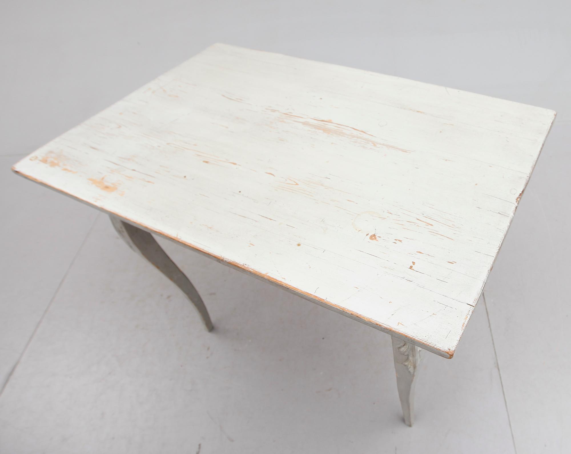 SKRIVBORD, rokokostil, 1800-talets första hälft.