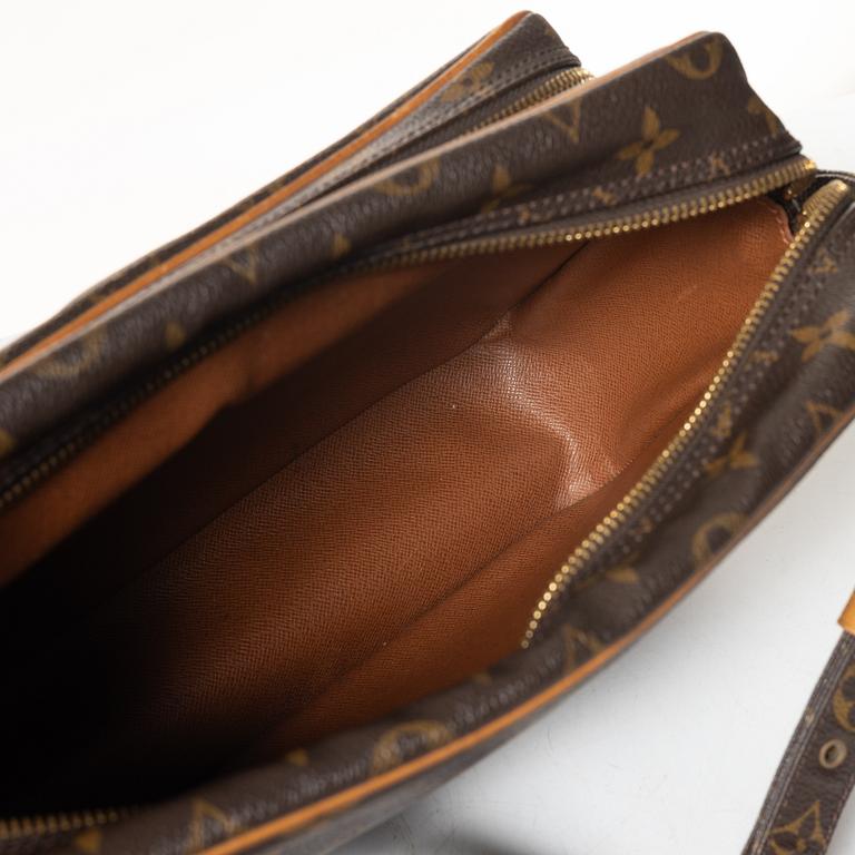 Louis Vuitton, väska, "Nile 28".