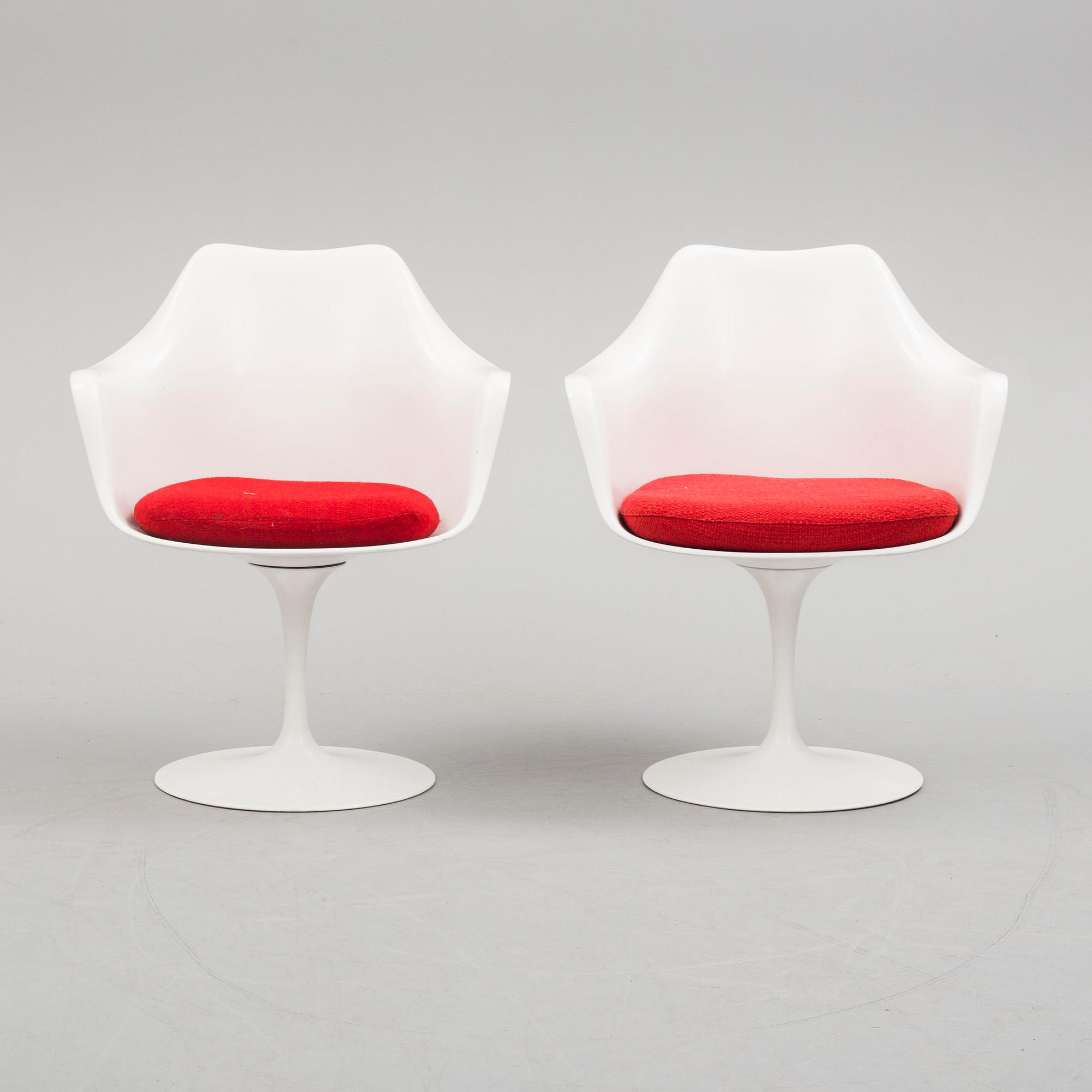 EERO SAARINEN, 6 st "Tulip", karmstolar, Knoll International, modellen formgiven 1956.