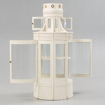 An Art Nouveau showcase cabinet, probably designed by Ragnar Östman and executed by P. Jönsson and L. Löfberg, ca 1910.