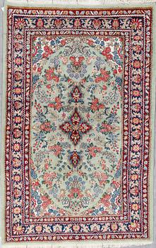 MATTA, old Kirman sannolikt, ca 224x142 cm.