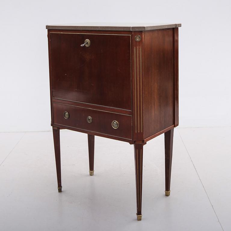 SEKRETÄR, gustaviansk stil, 1800-/1900-tal.