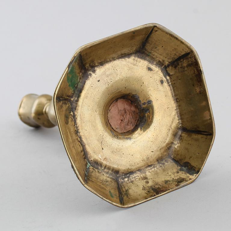 LJUSSTAKE, mässing, 1700-tal.