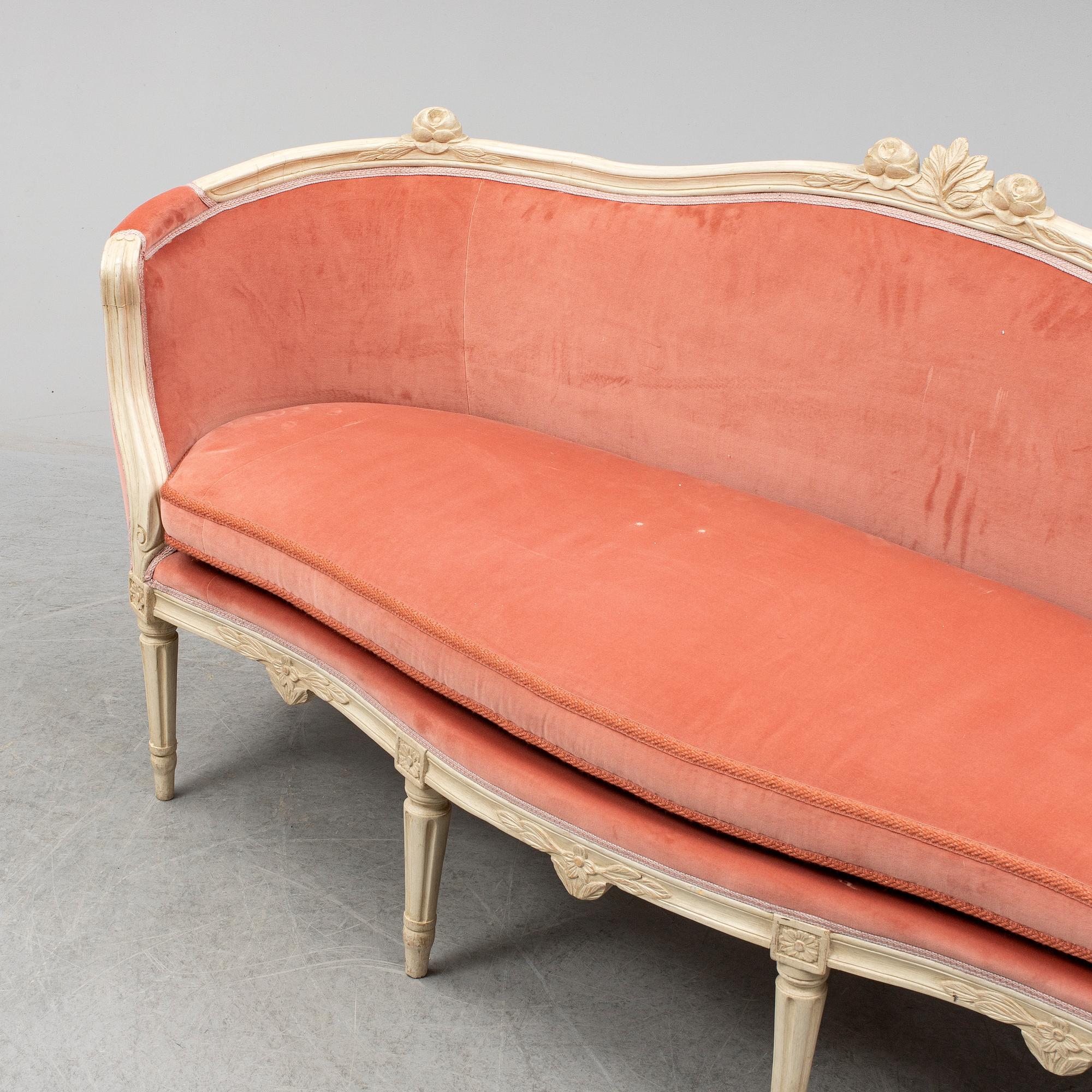 A Gustavian sofa, late 18th ct.