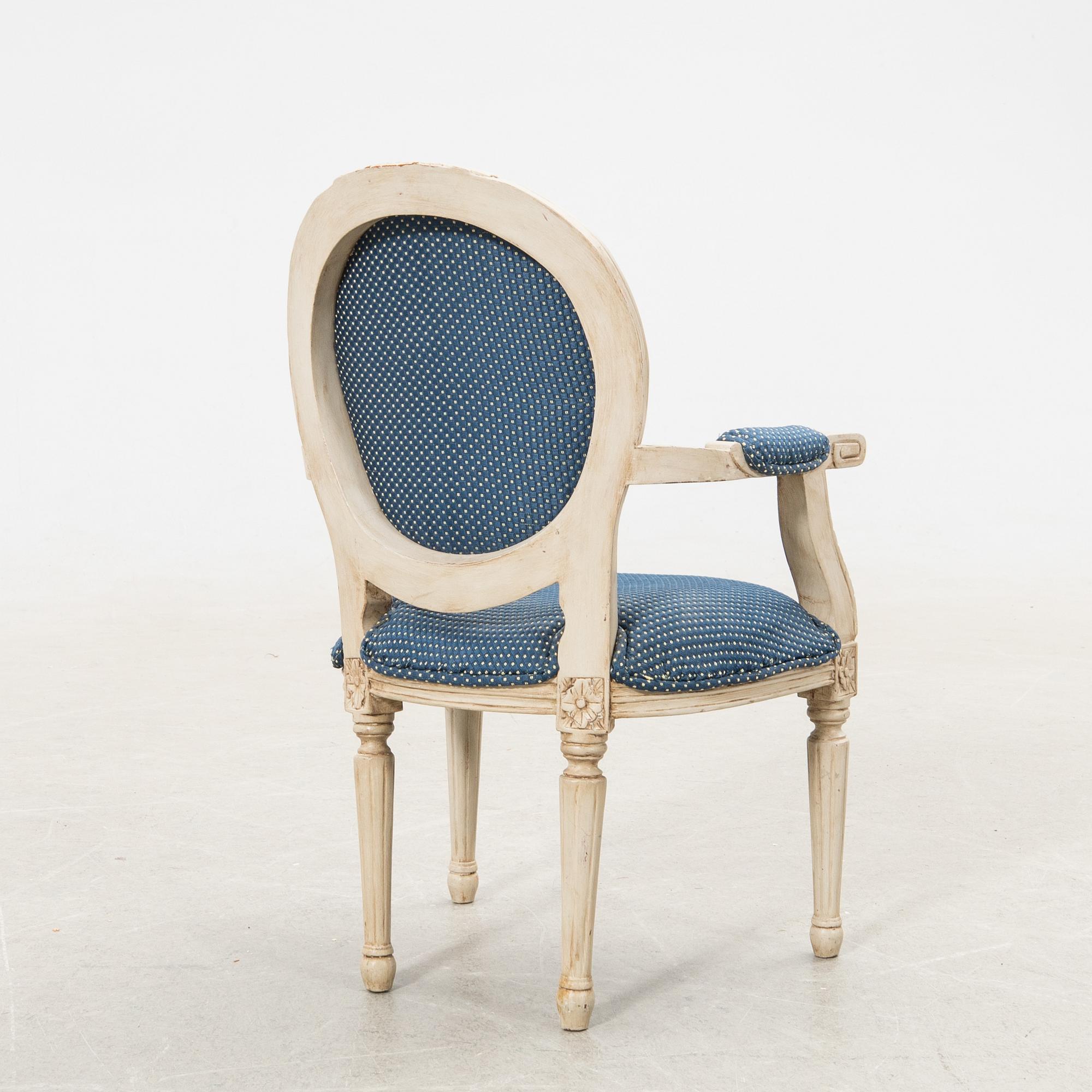 Barnkarmstol Louis XVI-stil 1900-tal.
