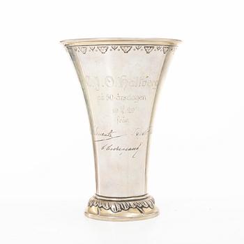 C.G. Hallberg, A Swedish silver beaker, Stockholm 1929.