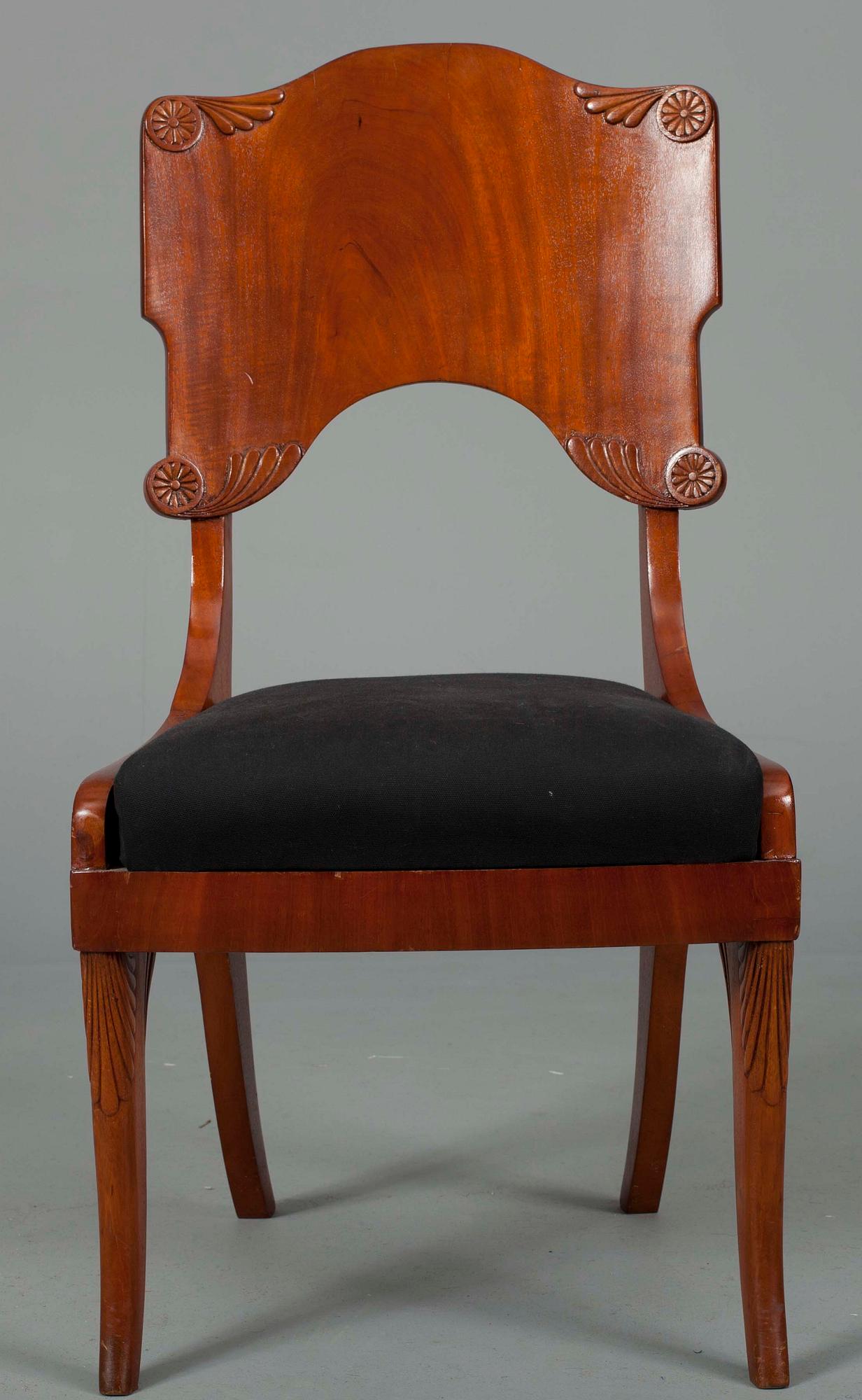 STOL, mahogny, empire, Ryssland, 1800-talets början.