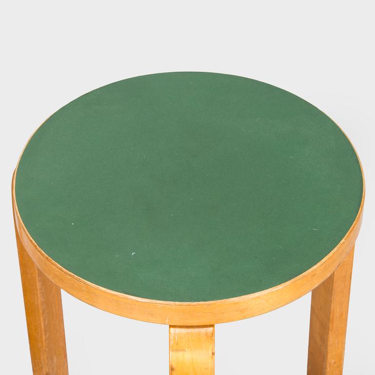 Alvar Aalto, jakkaroita 3 kpl, malli 60, 1900-luvun puoliväli.