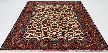 Matt Najafabad ca 335 x 210 cm.