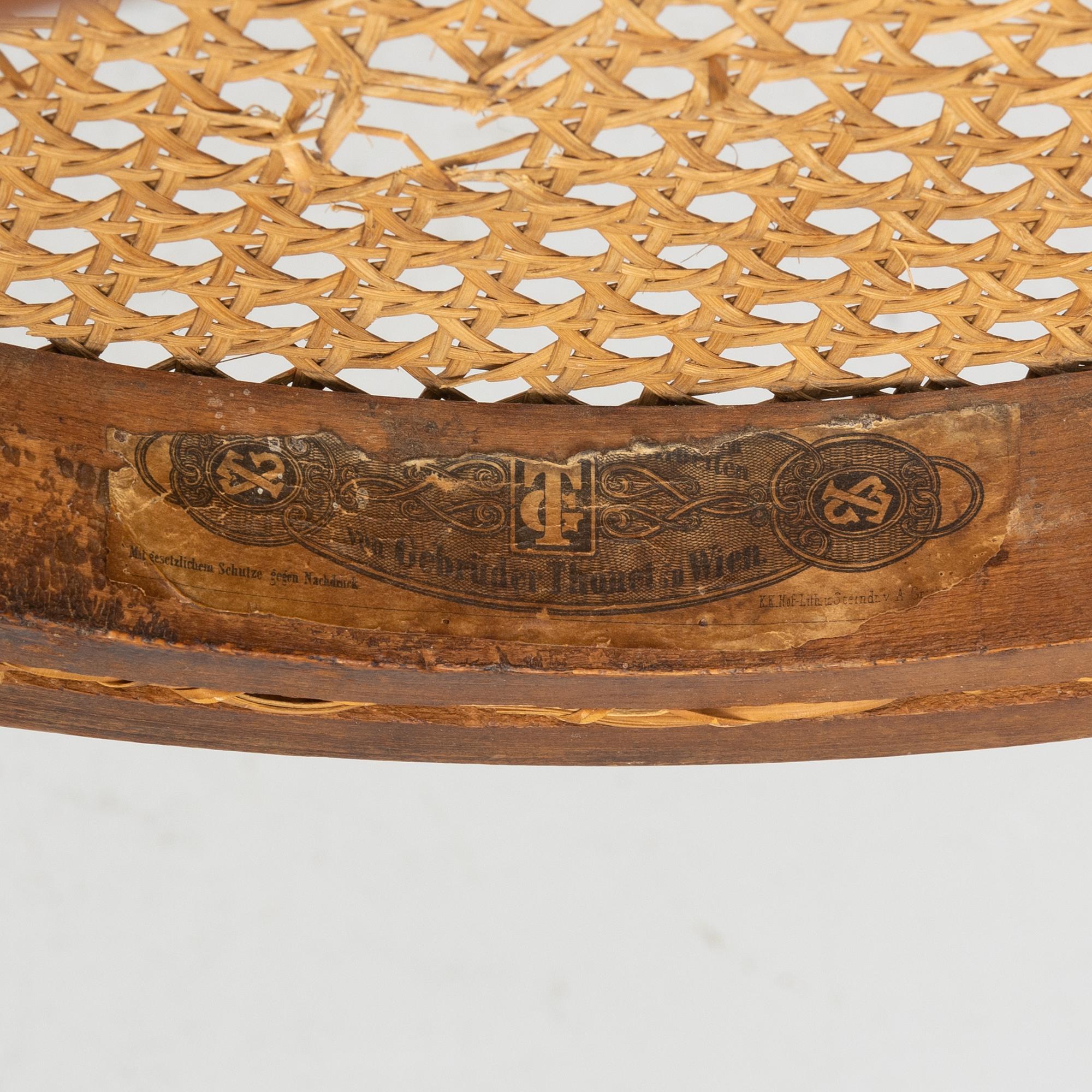 Five Thonét chairs No 14, Vienna around 1900.