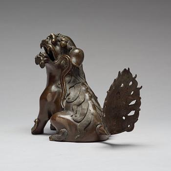 A bronze figure of a buddhist lion, Qing dynasty, 18/19th Century.