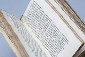 Johann Friedrich Gronovius. Ad L. & M. Annaeos Senecas Notae.Lvgd. Batav. : Ex Officina Elseviriana, 1649.