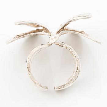 Theresia Hvorslev, Silver ring.