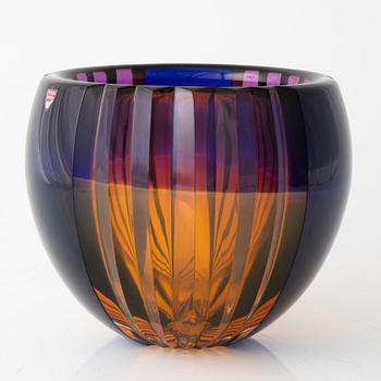 Erika Lagerbielke,  a glass bowl, Orrefors, signed and dated -90.