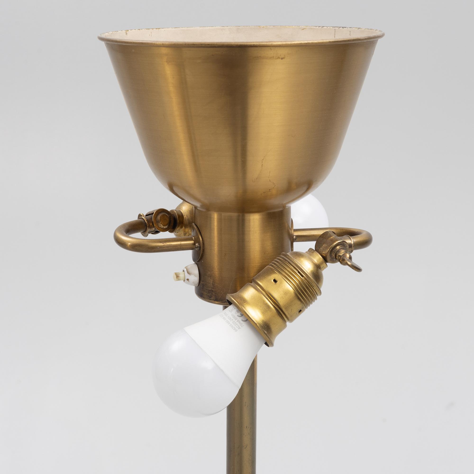 Golvlampa, omkring 1900-talets mitt.