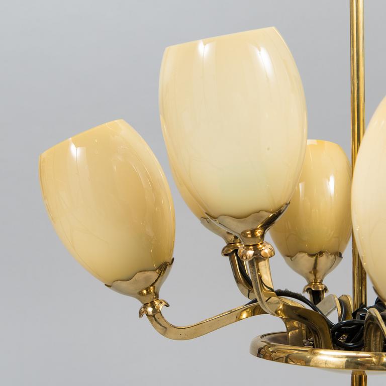 Paavo Tynell, a mid-20th century '1382' chandelier for Idman.