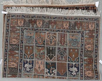 MATTA, old/semiantik Kayseriy. Ca 210x150 cm.