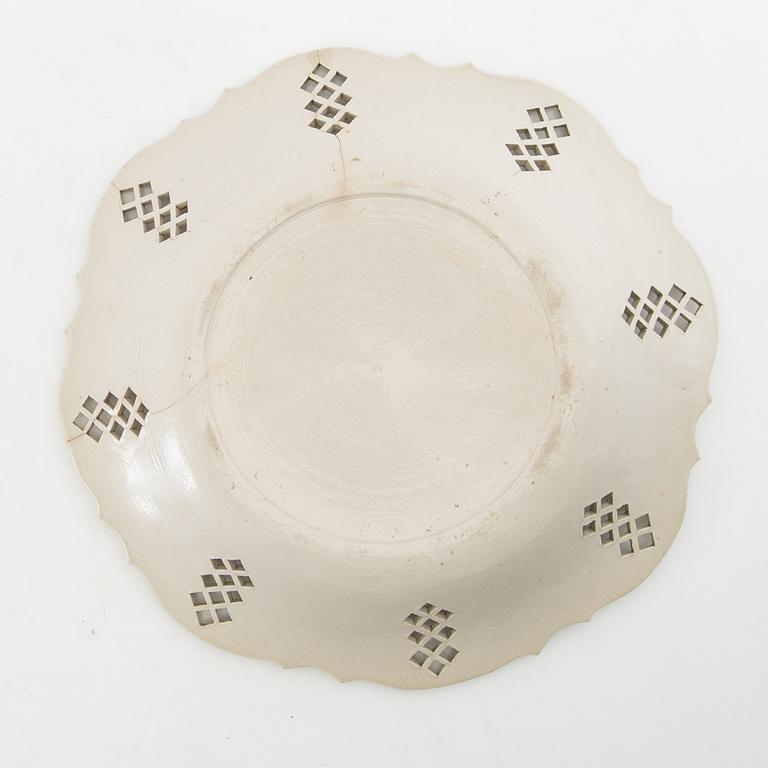 Fat Staffordshire England 1700-talets andra hälft saltglaserat stengods.