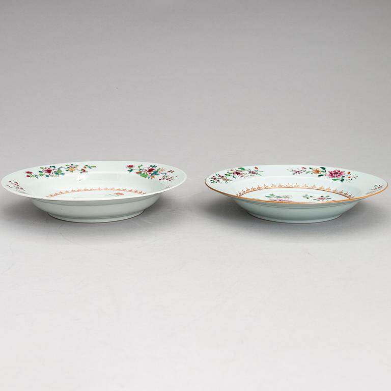 Two Chinese porcelain dishes, 18th Century.