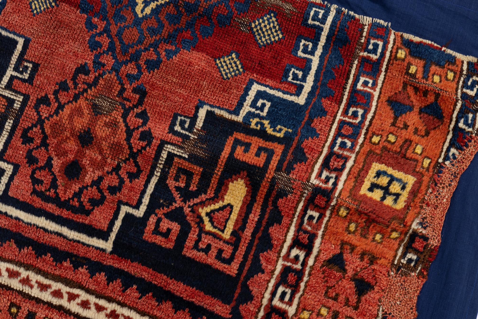 Fragment, antik Shavak, Tunceli området, östra Anatolien, ca 77 x 95 cm (87 x 113 cm med foder).