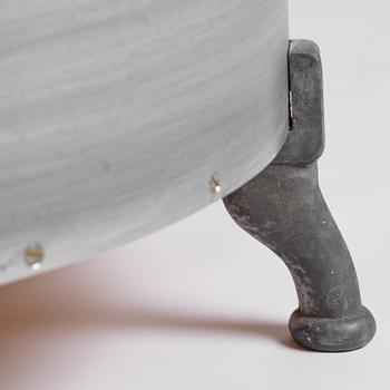 Mats Theselius, an "Aluminiumfåtölj" armchair, ed. 83/200, Källemo, Värnamo, post 1990.