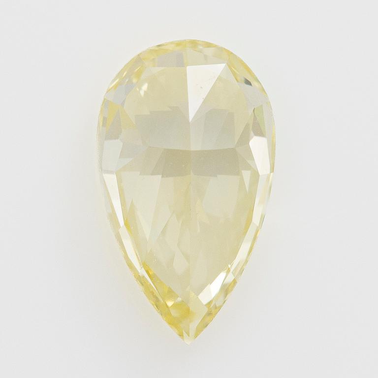 Oinfattad droppslipad gul diamant, 0.50 ct, medföljande GIA report.