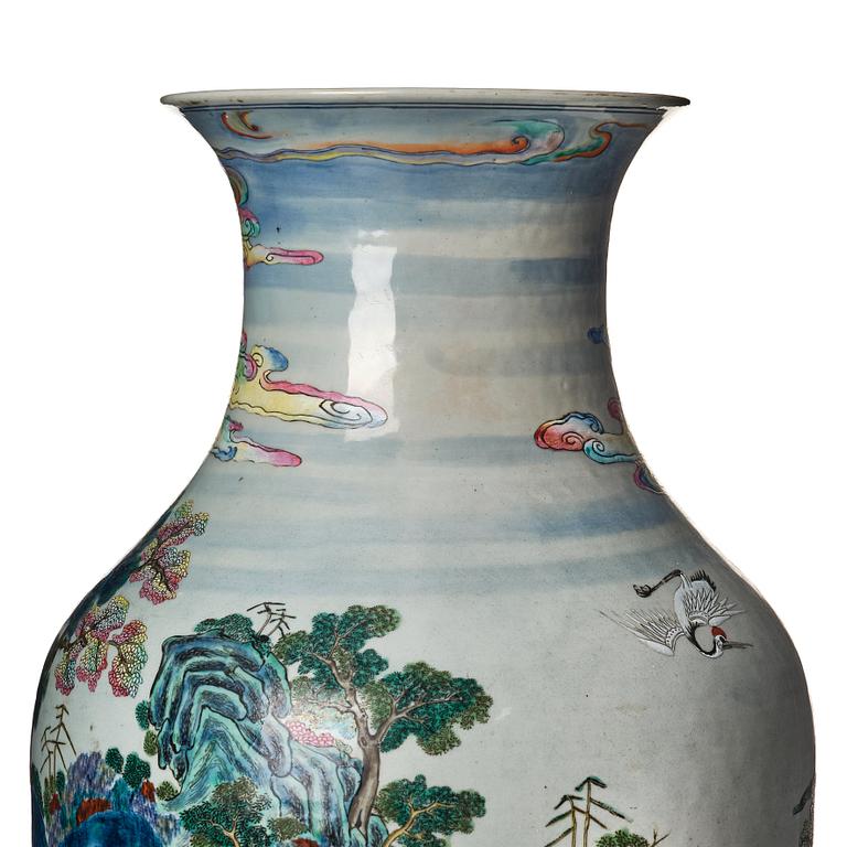 A large famille rose vase, Qing dynasty, circa 1800.