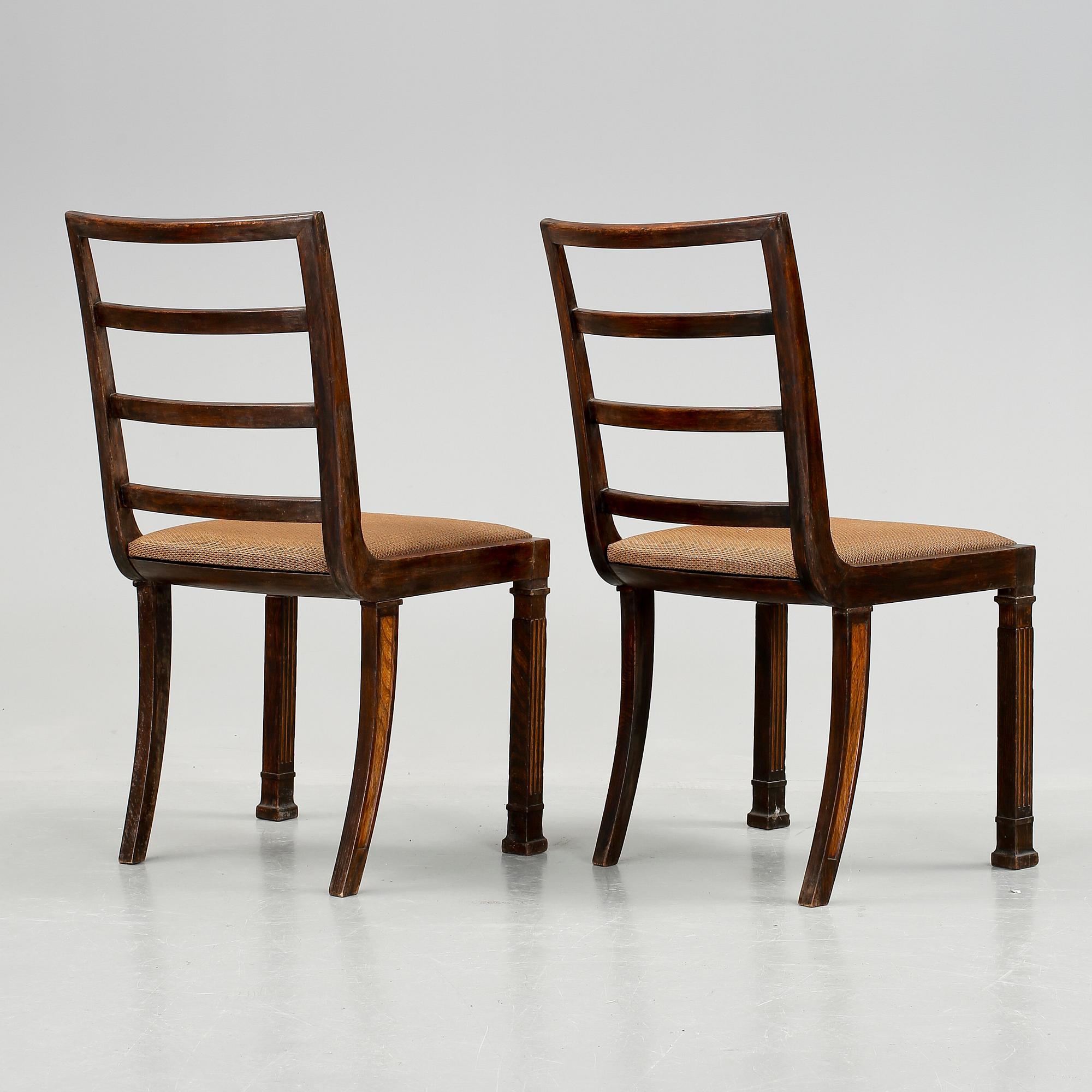 STOLAR, ett par, tillskr Erik Chambert, 1900-talets första hälft.