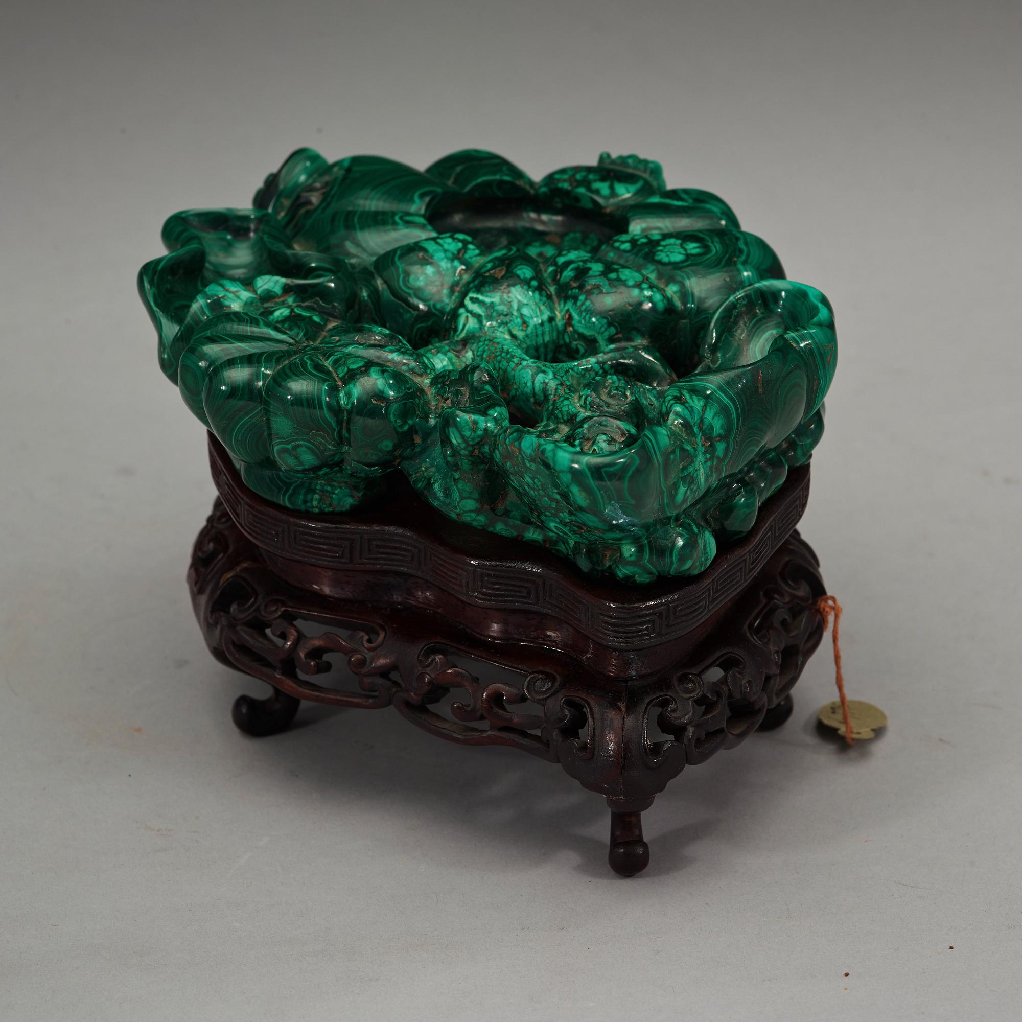 PENSELBAD, malakit. Qingdynasty (1664-1912).