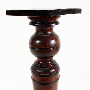 PIEDESTAL, 1800-tal.