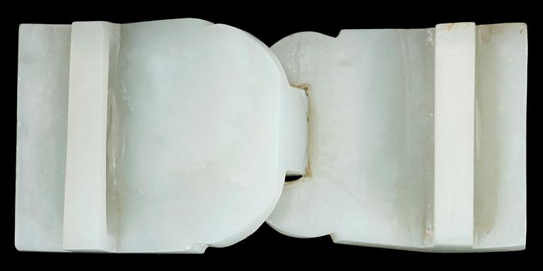 BÄLTESSPÄNNE, nefrit. Kina.