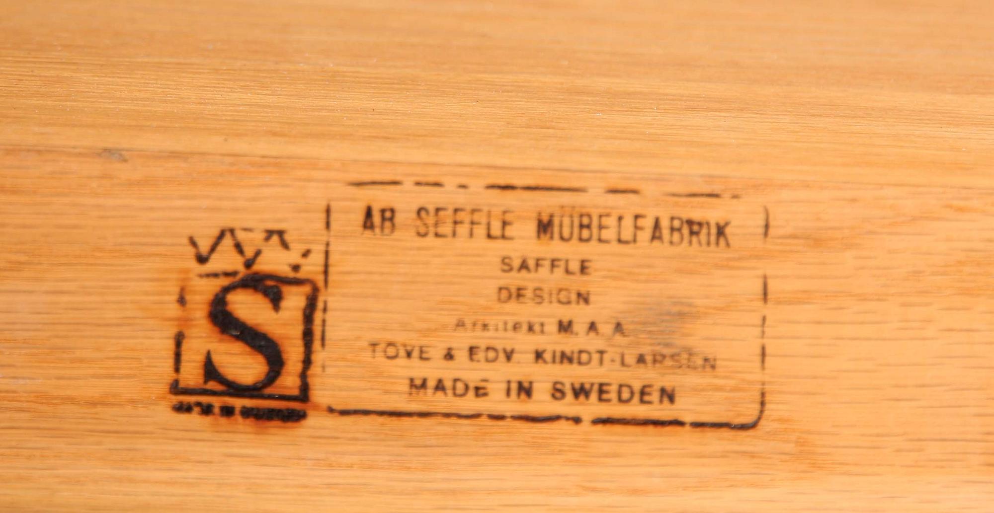SOFFBORD, Tove & Edv Kindt-Larsen, Seffle Möbelfabrik.