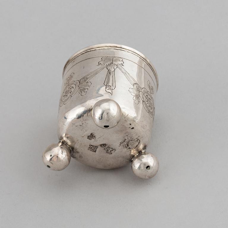 A russian silver beaker, A Dementev, Moscow 1743-84, with assayers mark A Titov, Moskva 1795.