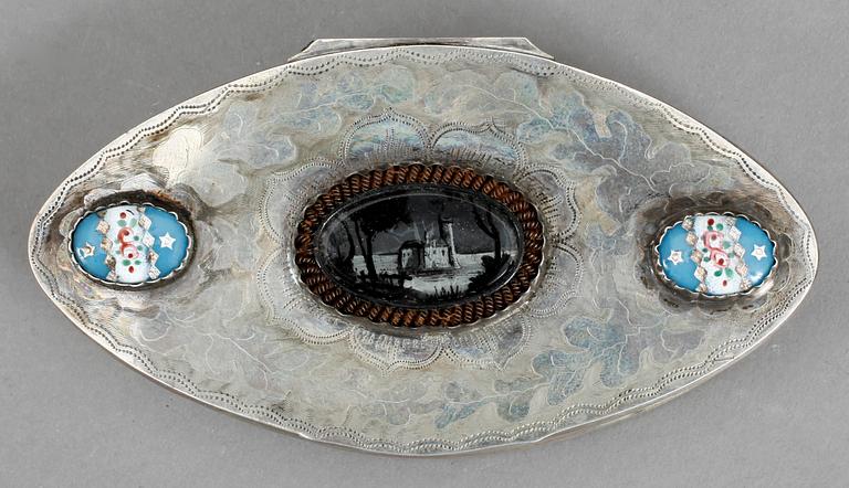 SNUSDOSA, silver, Olof Abel Fernqvist, Sundsvall 1862. Vikt ca 71 gram.