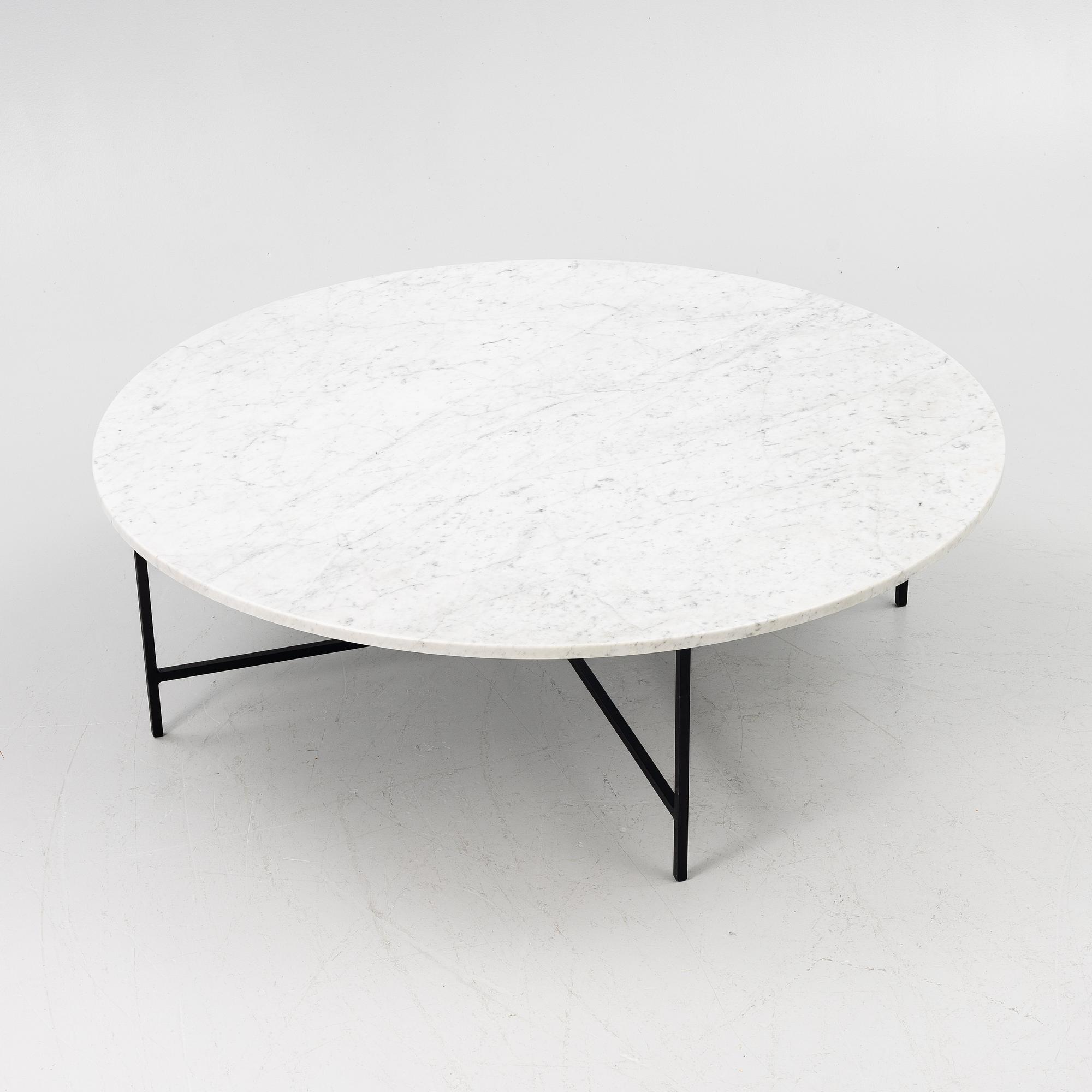 Soffbord, "X", Walles & Walles, omkring 2020.