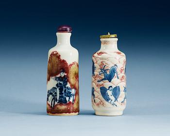 1383. Two underglaze red and blue snuff bottles, Qing dynasty.