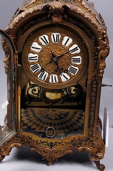 BORDSPENDYL, barockstil, märkt Vincenit 1855, Frankrike 1800-talets andra hälft.