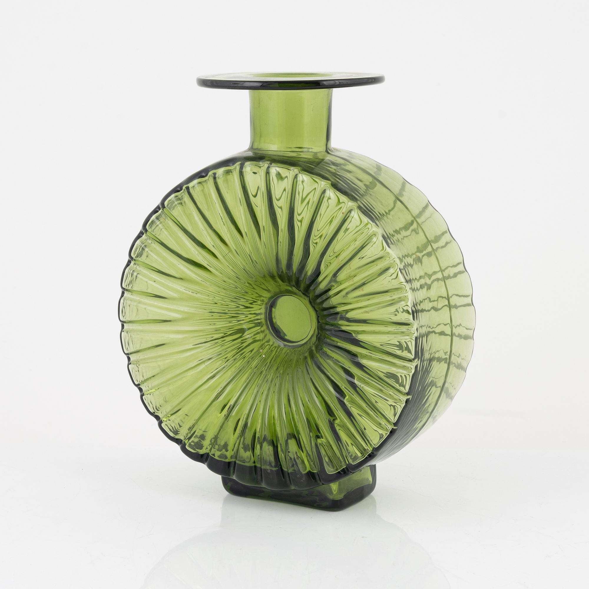 Helena Tynell, bottle, "The Sun Bottle", Riihimäen Lasi Oy. In production 1964-1974.
