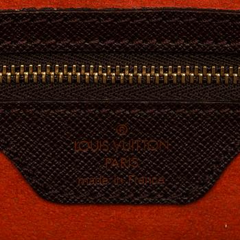 LAUKKU, "Petit Bucket", Louis Vuitton.