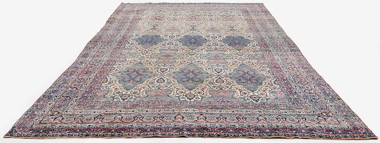Matta, antik Kirman, södra Persien, ca 497 x 299 cm.