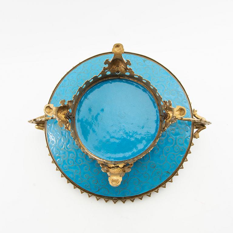 bowl on foot China cloisonné first half of the 20th century.