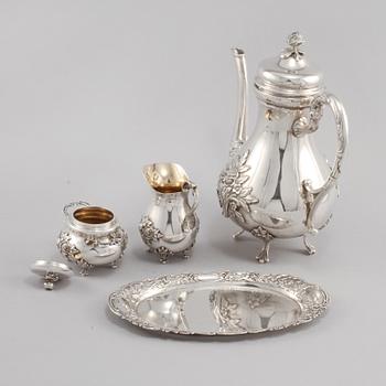 KAFFESERVIS, 4 delar, låghaltigt silver, 1900-tal, total vikt 1125 gram.