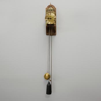 VÄGGSUR, med ett lod samt pendel, nyrenässans/barockstil, 1800-talets slut.