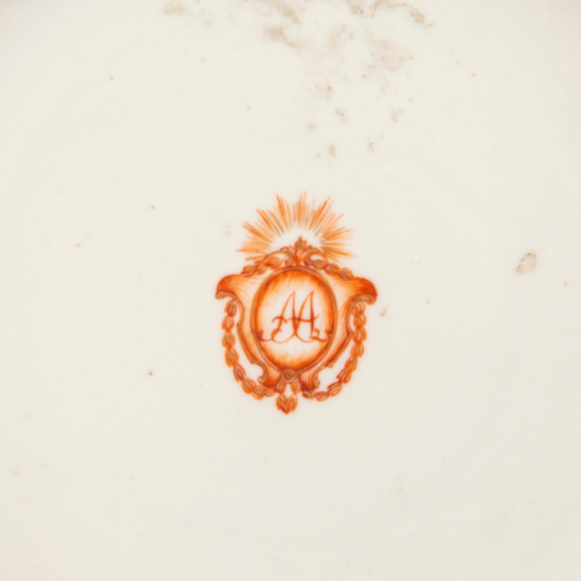 Tallrikar ett par Kina sent 1700-tal porslin.