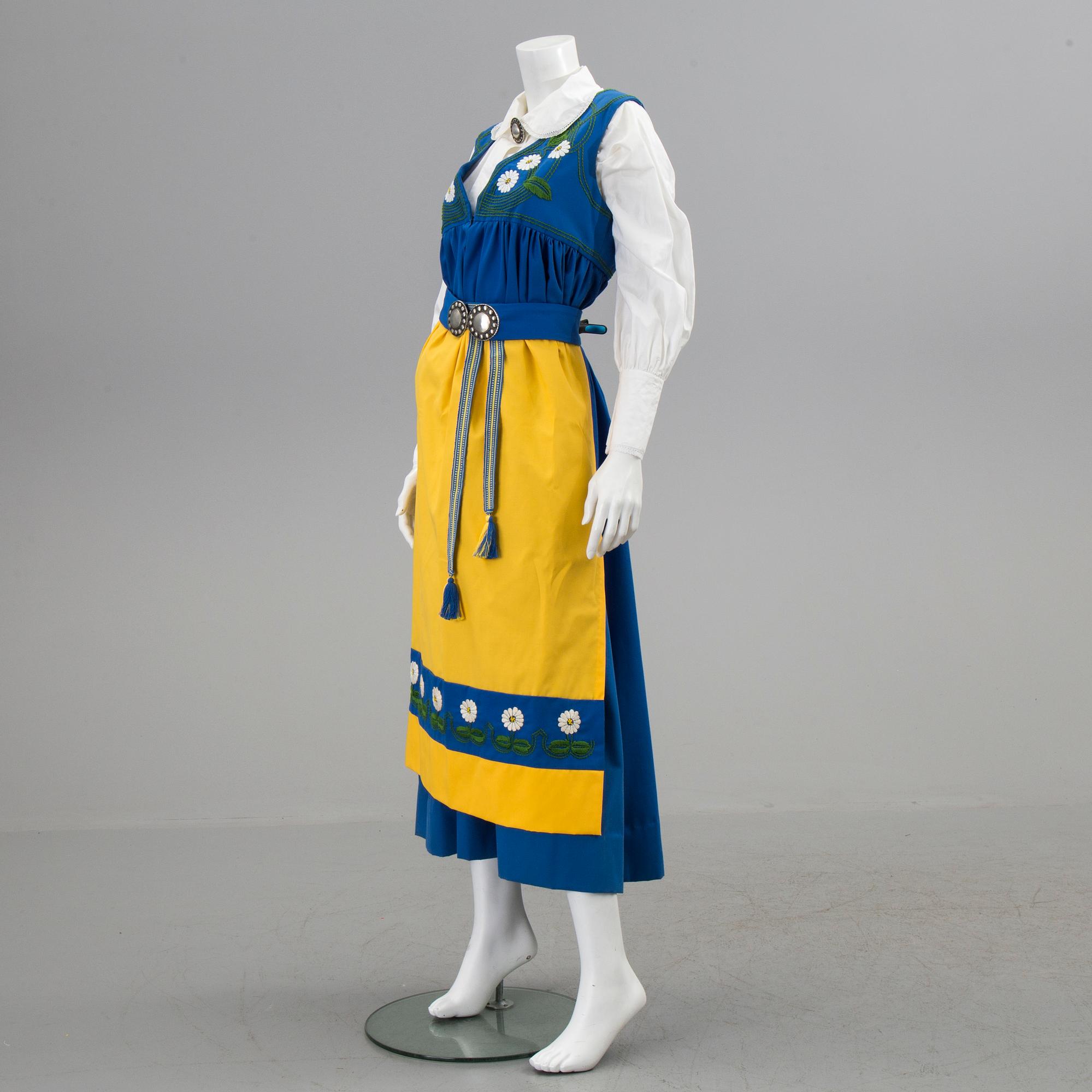 A Swedish folk costume from the second half of the 20th century.