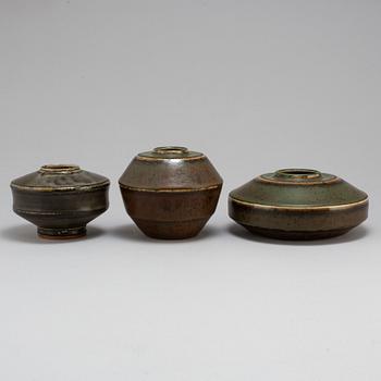 CARL-HARRY STÅLHANE, 3 unique stoneware vases, Rörstrand 1957.