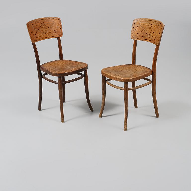 STOLAR, ett par, Thonet, omkring 1900-talets mitt.