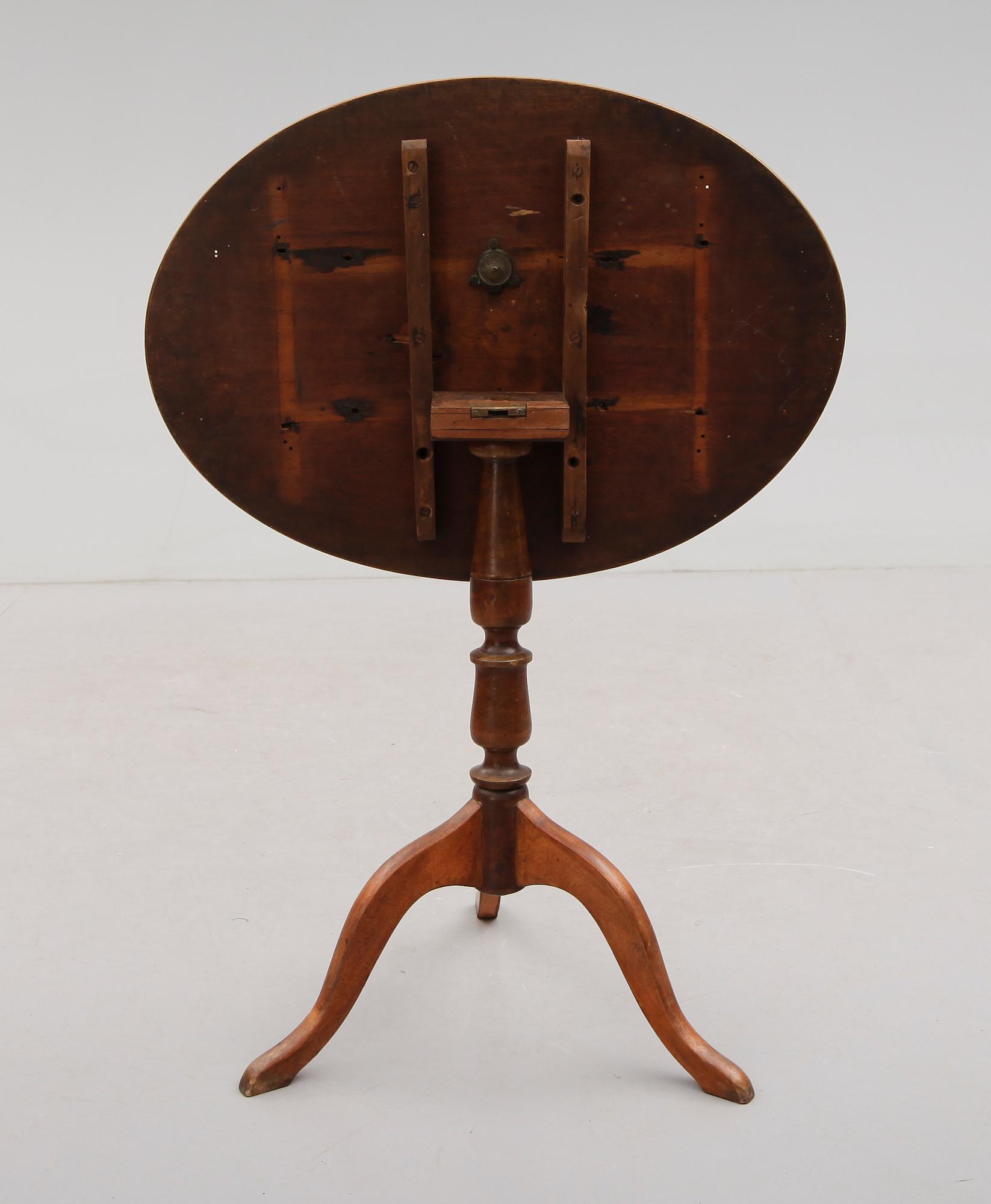FÄLLBORD, 1800-talets första hälft.